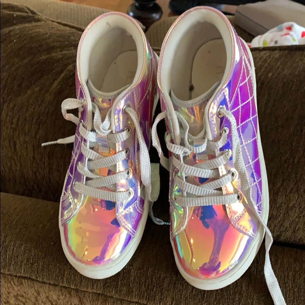 Children’s Place iridescent tennis shoes